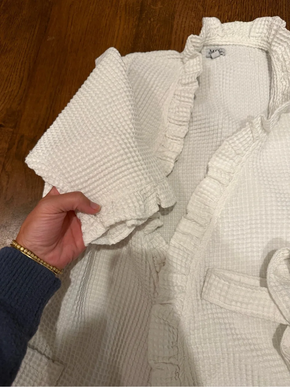 Women’s White Ruffle Waffle Robe - Soft Cozy Sleepwear